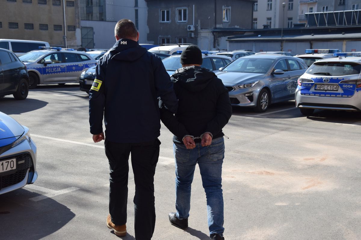 Policjanci rozbili szajkę, która ogołociła konto krakowskiego  zakonu.