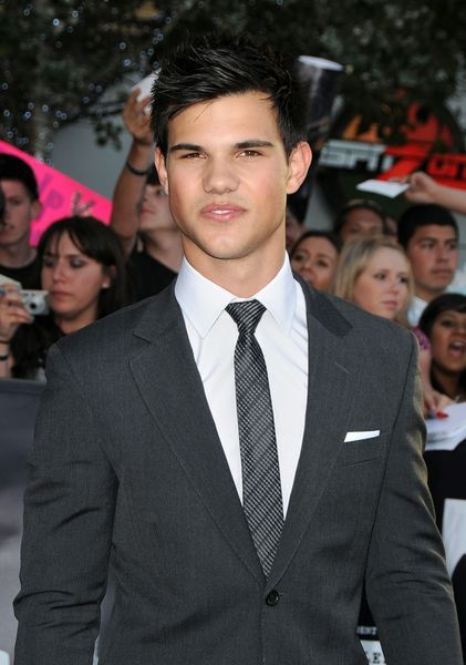 9. Taylor Lautner - 33,5 mln$