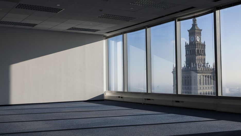Warszawa na podium najbezpieczniejszych kierunków europejskich. Tuż za nią Kraków