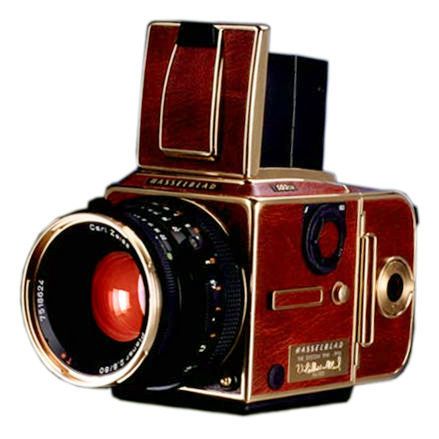 Pożegnanie z systemem Hasselblad V. Oto aparaty, które gościły w kosmosie i na dworach królów 4
