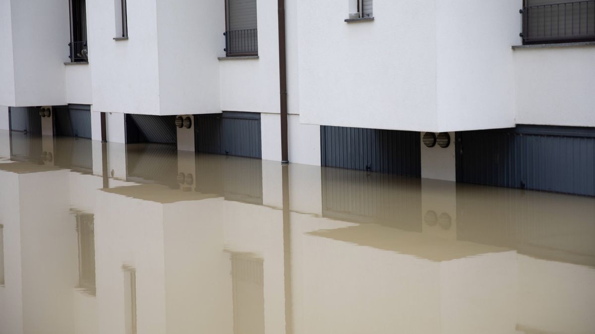 PAP/EPA / PAP/EPA/MAX CAVALLARI / Na zdjęciu: zalane budynki w pobliżu Ravenny