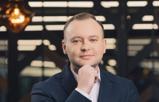 Nowy szef strategiczny agencji content marketingowej Wirtualnej Polski. Przeszedł z Burdy