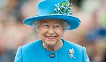 Ostatnie zdjęcie Elżbiety II z wnukami. Od razu widać, kogo brakuje