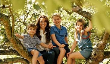 Książę Louis skończył 5 lat. Jego miny przejdą do historii