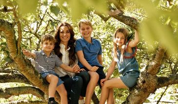 Tak księżna Kate świętowała urodziny najmłodszego dziecka. Po raz pierwszy postąpiła wbrew tradycji