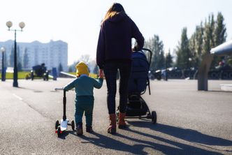 800 plus. Komu przysługuje i jak można złożyć wniosek?