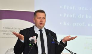 Nauczyciele odpowiadają ministrowi Czarnkowi. Ujawniają prawdę ws. wakatów