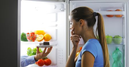 Dieta dla kobiet - charakterystyka, produkty zalecane i niewskazane, przykładowy jadłospis