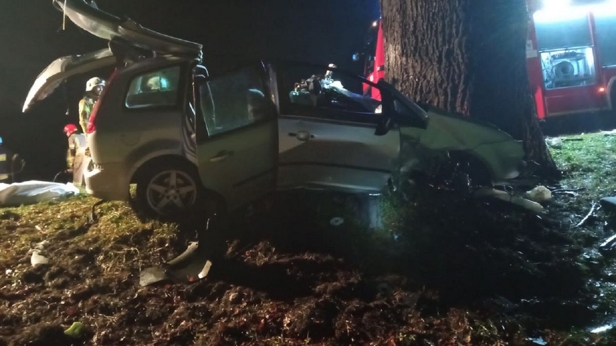 Jedna osoba zginęła na miejscu.