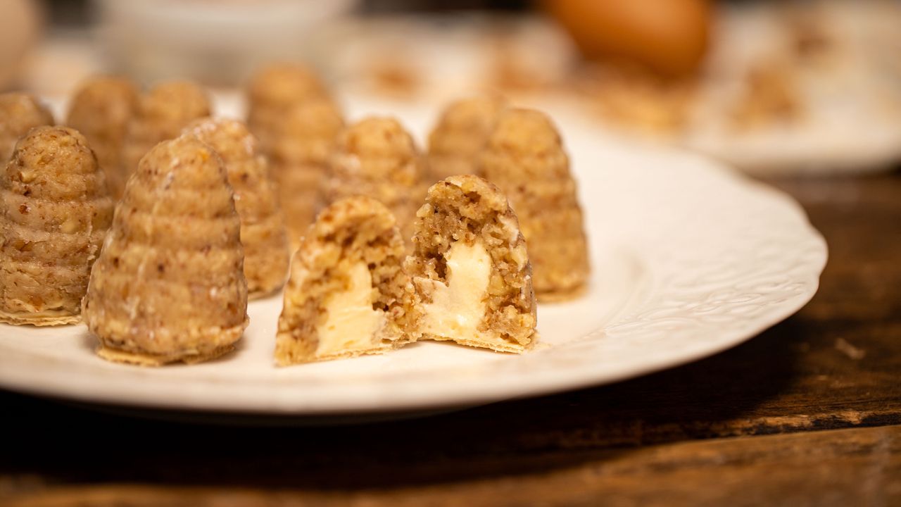 Indulge in walnut honeycomb cookies with advocaat cream