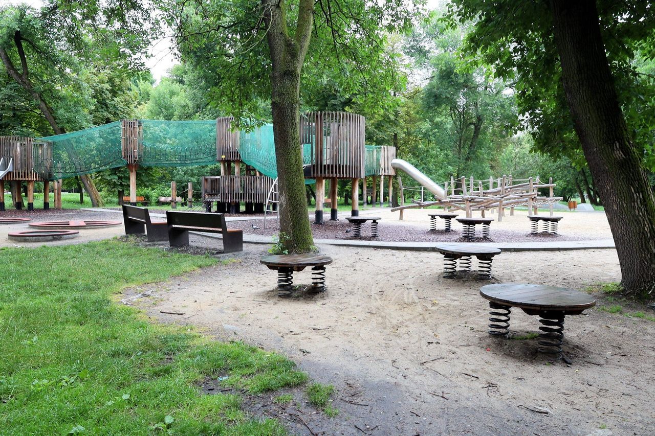 Park Ludowy w Lublinie w deszczowy dzień. Co oferuje?