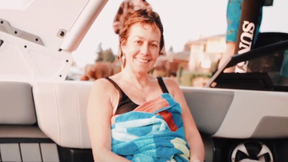 Katy Grainger zauważyła po powrocie z wakacji, że ma na dłoni fioletowy pęcherz. To był dopiero początek koszmaru