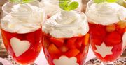 Desery w pucharkach. Zrób z galaretką, mascarpone lub bitą śmietaną