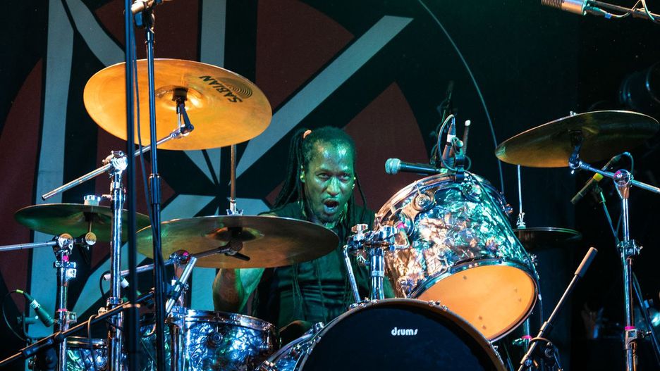 D.H.Peligro, perkusista Dead Kennedys, nie żyje