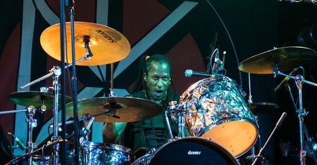 Nie żyje perkusista Dead Kennedys D.H. Peligro. Tragiczna postać, tragiczna śmierć