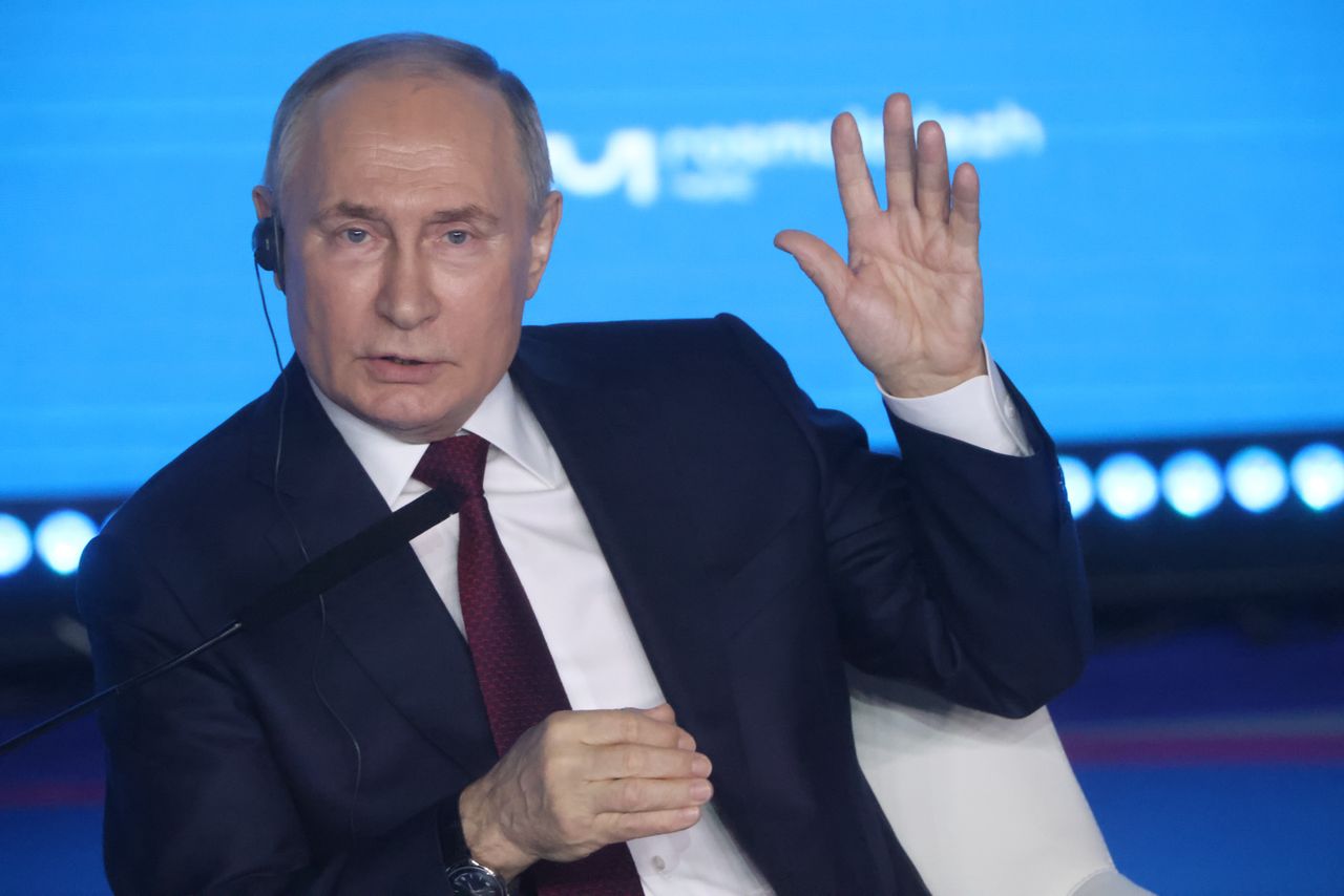 Vladimir Putin was compared to an "alcoholic"