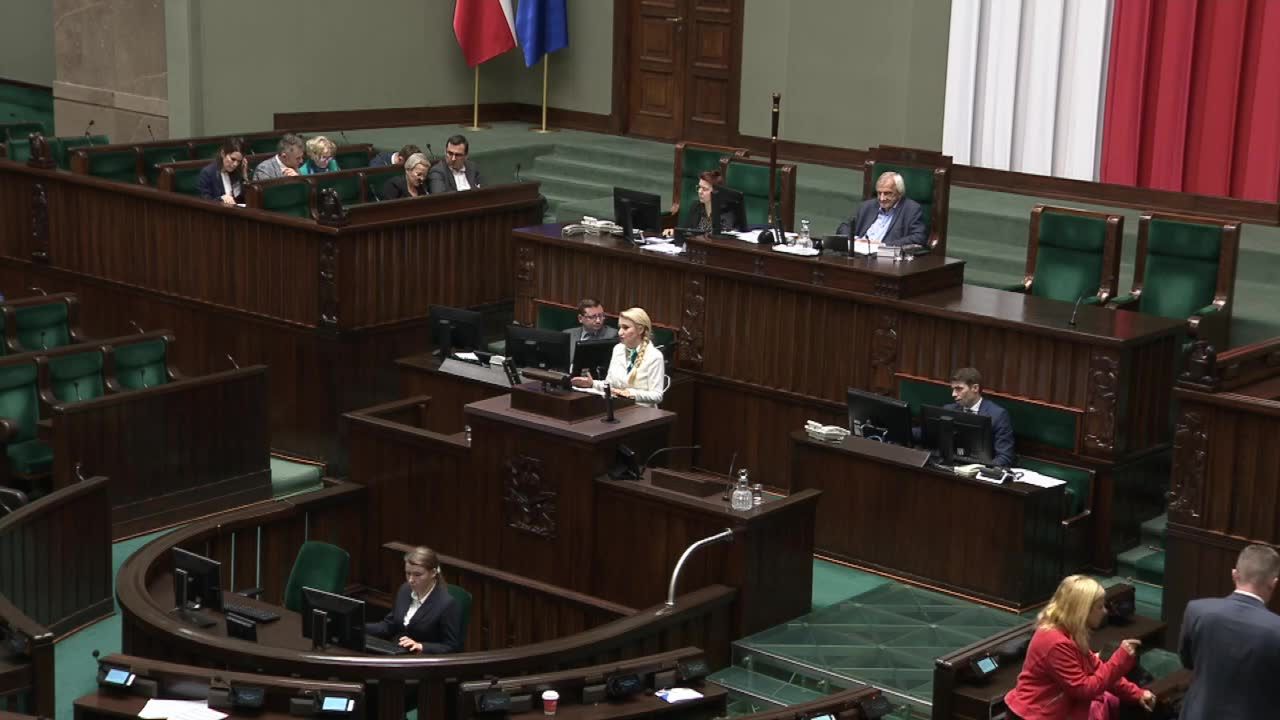 Wybory samorządowe pół roku później? Burzliwa debata w Sejmie