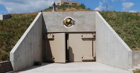 Bunkier dla miliardera. Od pływających wysp po atomowy silos