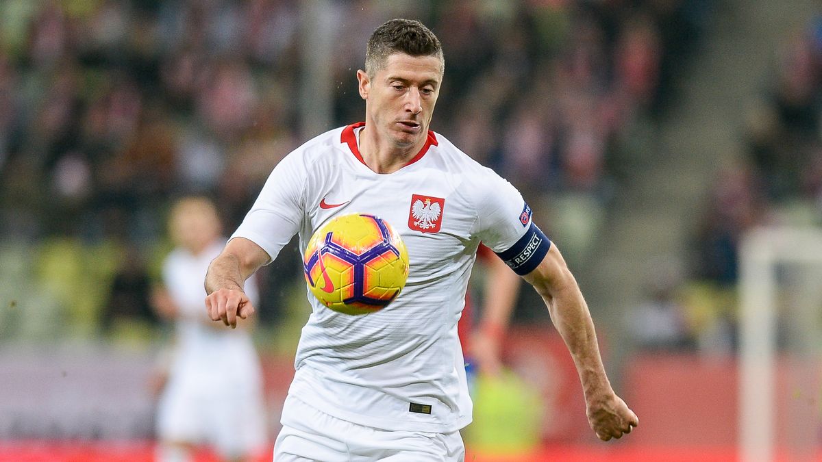 Newspix / MATEUSZ SLODKOWSKI / FOTONEWS / Na zdjęciu: Robert Lewandowski