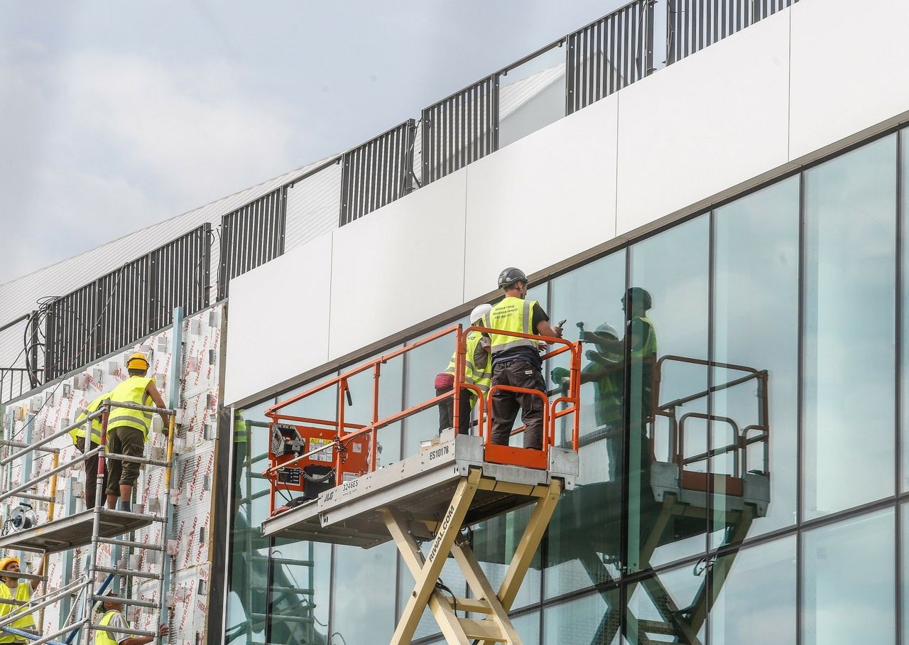 Wrocław: W tych branżach przyjmują niemal od ręki. Zarobki zdecydowanie powyżej średniej