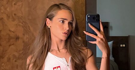 Anastazja Kuś zamyka usta HEJTEROM. 19-latka ZNOWU pręży się na Insta w stroju kąpielowym (ZDJĘCIA)
