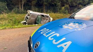 Tragedia o poranku. Droga zablokowana. Pięć osób w aucie