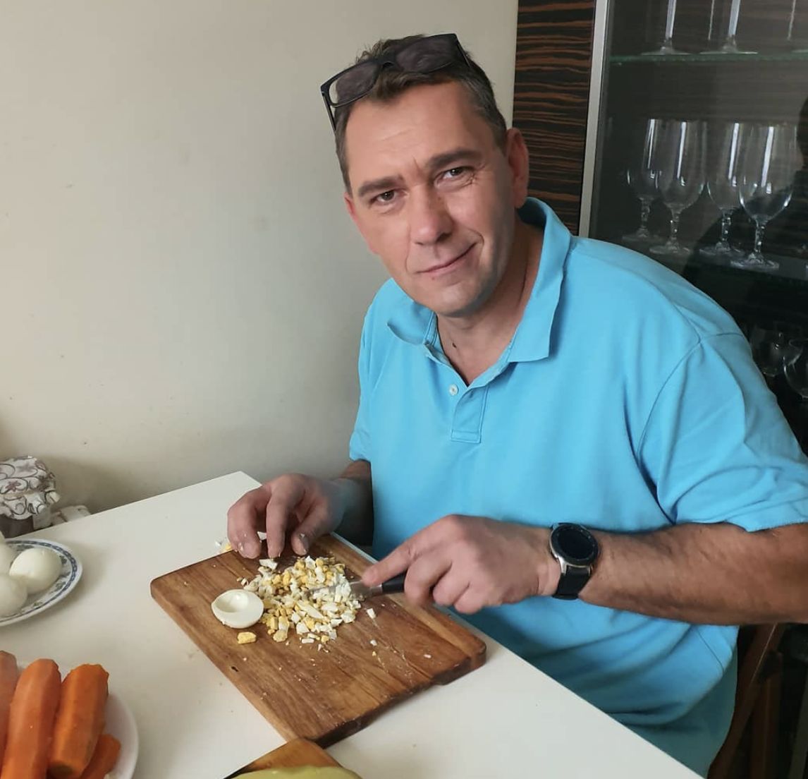 Darek Stolarz w kuchni 