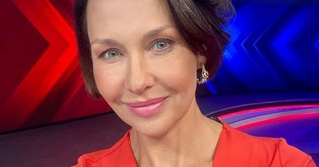 Gwiazda TVP pozuje w łóżku. Sporo odsłoniła