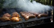 Jak zdrowo grillować? Dietetyk o częstym błędzie Polaków