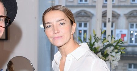 "Na dobre i na złe": zjawiskowa Kamilla Baar w prześwitującej bluzce