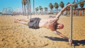 Nie lubisz ćwiczyć na siłowni? Zobacz, do czego można dojść bez sprzętu