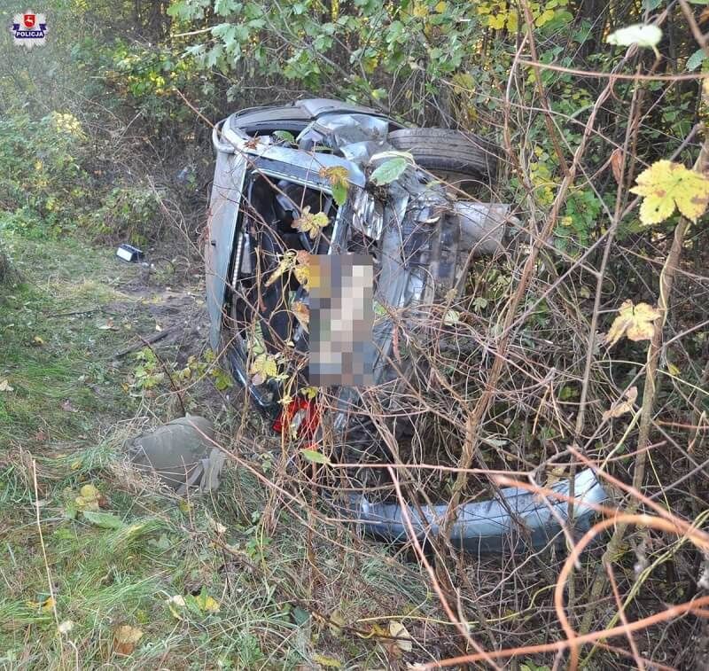 Śmiertelny wypadek - auto dachowało