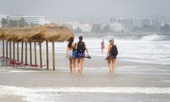 Od raju do slumsów. Mieszkańcy Ibizy mają nie lada kłopot