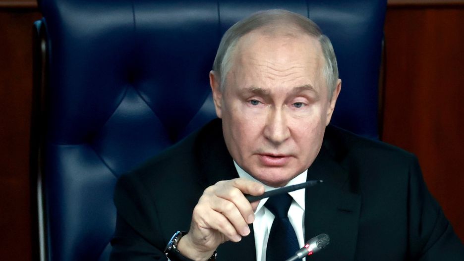 Russian President Vladimir Putin speaks during an expanded meeting of the Russian Defence Ministry Board at the National Defence Control Centre in Moscow, Russia, 21 December 2022. Sergei Shoigu announced plans to put into service next year 22 launchers with intercontinental ballistic missiles Yars, Avangard and Sarmat, three Tu-160M strategic bombers, five submarines and 12 ships. Russian President Vladimir Putin supported the proposals made by the country's Defense Minister Sergei Shoigu on reforming the armed forces and instructed to report on the results of their discussion at the board of the department. EPA/SERGEY FADEICHEV/KREMLIN / POOL MANDATORY CREDIT Dostawca: PAP/EPA.