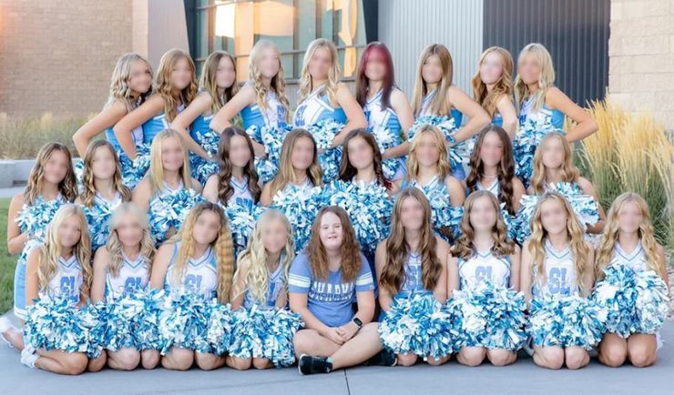 Ma zespół Downa. Usunęli ją z grupowego zdjęcia cheerleaderek