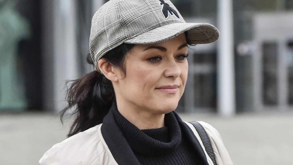 Katarzyna Cichopek nosi sweterek w stylu francuskim 