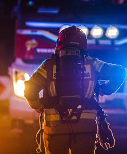 Jarocin. Chciał podpalić siebie i policjantów. Oblał ich benzyną