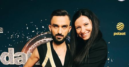 Bierze udział w "Tańcu z Gwiazdami". Niewielu wie, czym zajmuje się jego żona