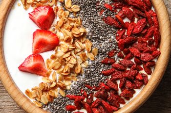 Mają specyficzny smak, ale za to regulują cukier. Idealnie pasują do granoli