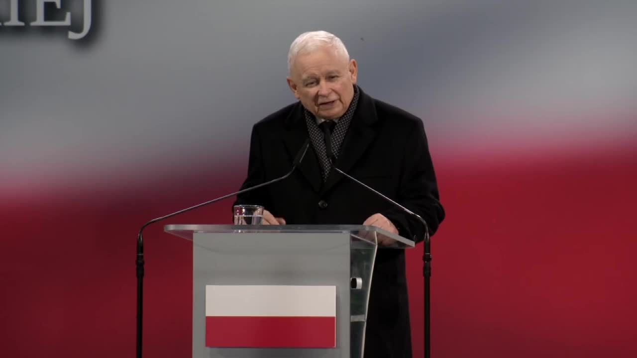 Kaczyński podczas obchodów rocznicy katastrofy smoleńskiej wezwał “odważnych prokuratorów” do podjęcia śledztwa ws. zabójstwa prezydenta RP