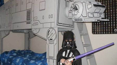 Ojciec zbudował dla syna łóżko-maszynę kroczącą (wideo) 1