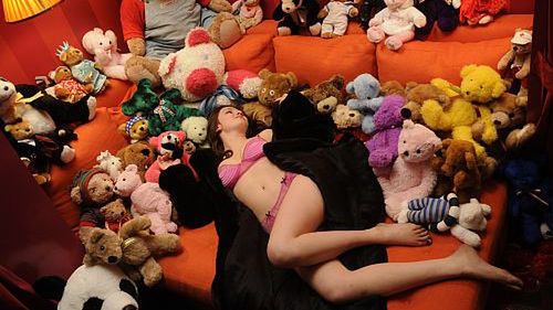 Młodzi, bogaci i na prochach [zwiastun] 1