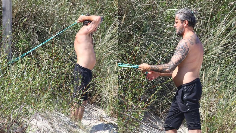 Oliwier Janiak trenuje na plaży