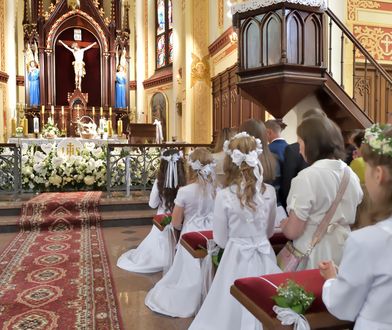 Matka zniknęła z pieniędzmi na organizację komunii. Szuka jej policja