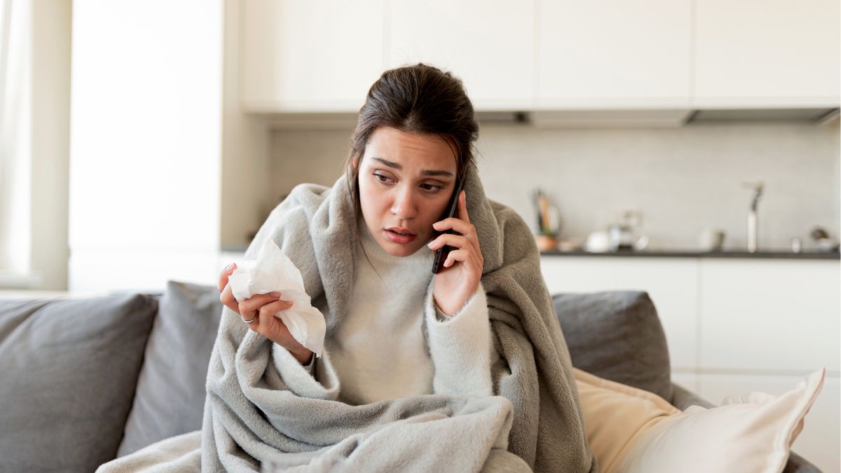 Kobieta na zwolnieniu lekarskim.