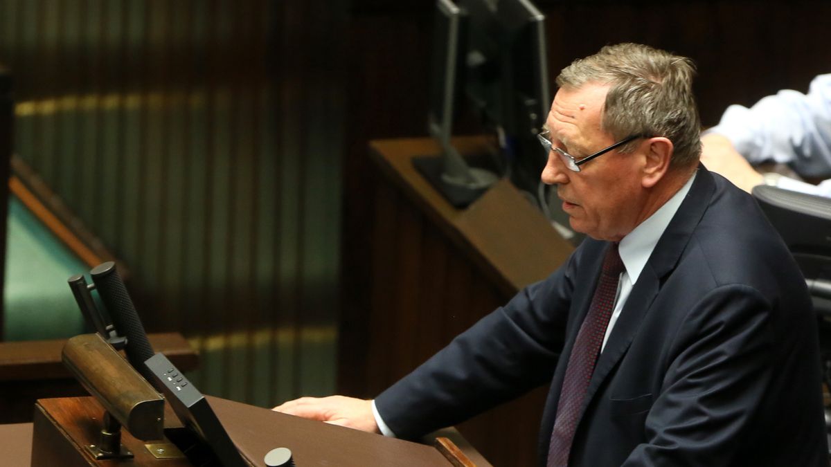 Minister środowiska Jan Szyszko