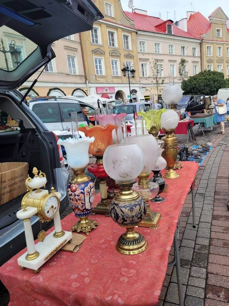 Giełda staroci na Placu Zamkowym w Lublinie