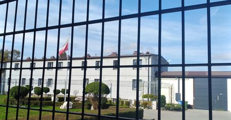 Nie było alkoholu, ale i tak sobie poradzili. Nietypowa libacja w zakładzie karnym