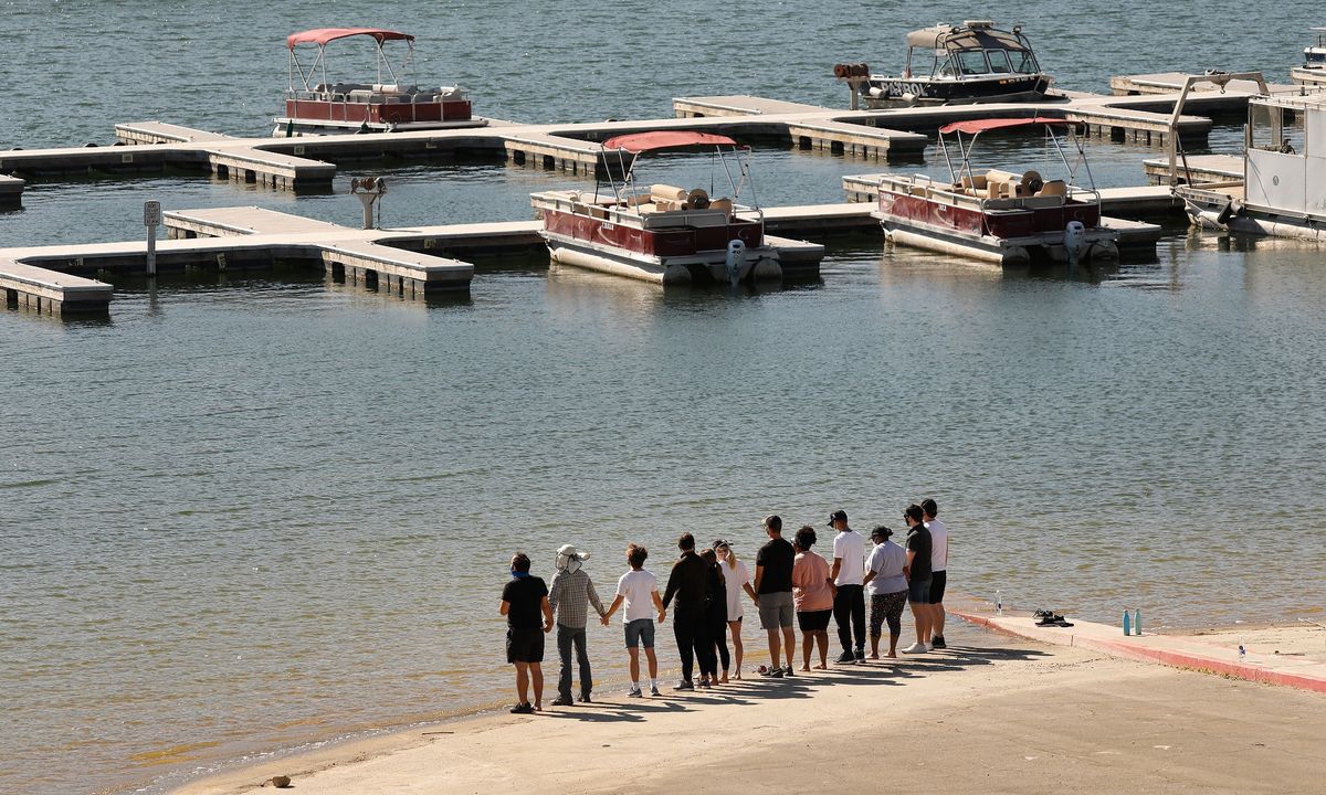 Gwiazdy Glee nad jeziorem Piru, w którym utonęła Naya Rivera