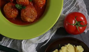 Klopsiki z indyka w aromatycznym sosie pomidorowym
